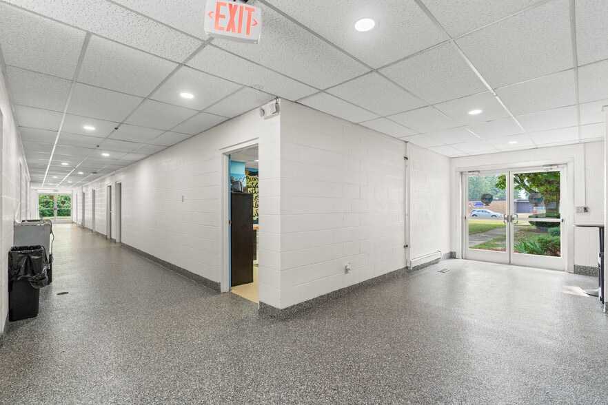 More Photos Of 6202 Dupont St, Flint Religious Facility For Sale