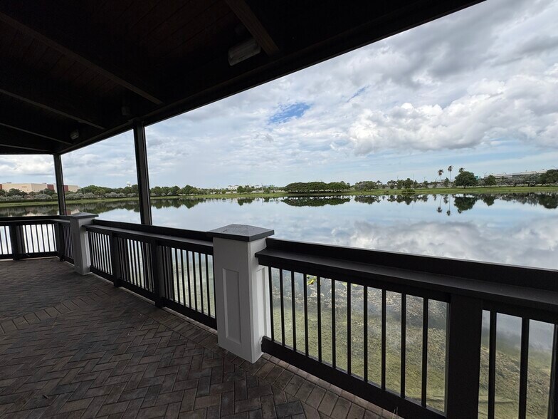 More Photos Of 15500 SW 29th St, Miramar Restaurant For Lease