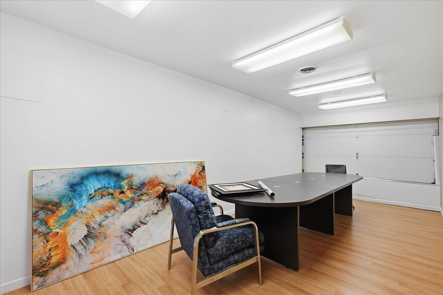 More Photos Of 641 S Prince St, Lancaster Storefront For Sale