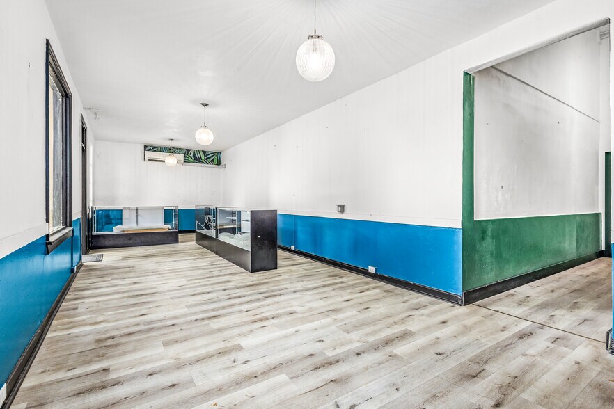 More Photos Of 920 Commercial St SE, Salem Restaurant For Sale