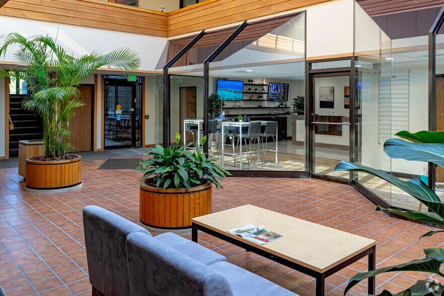 More Photos Of 2000 Hogback Rd, Ann Arbor Coworking Space