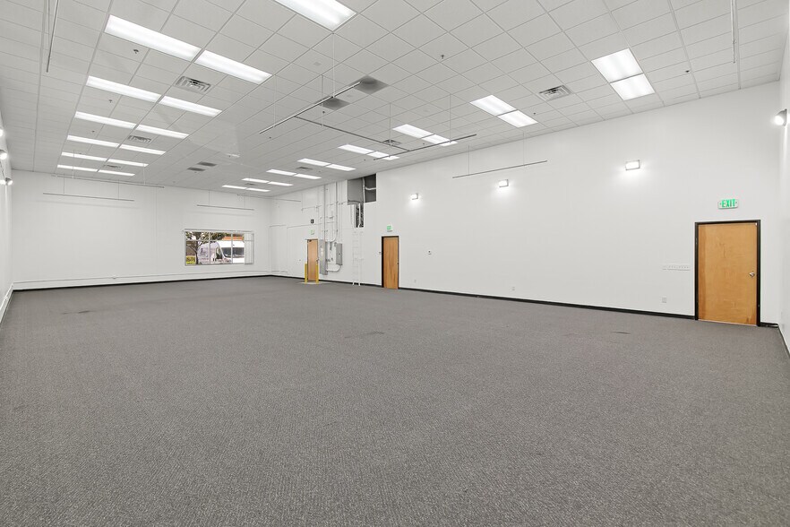 More Photos Of 11264 Monarch St, Garden Grove Warehouse For Sale