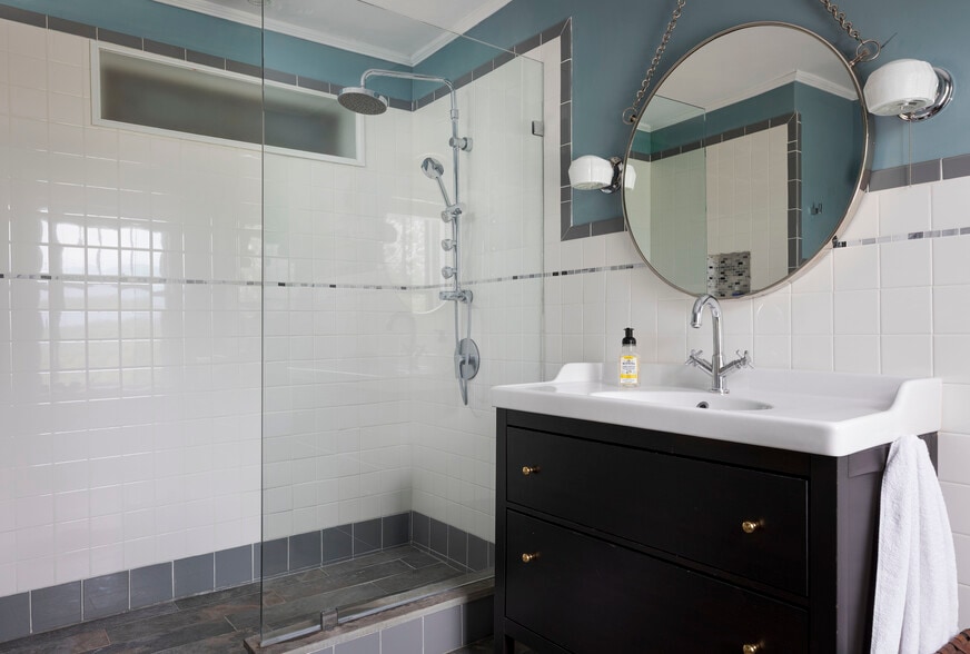 More Photos Of 4170 Rte 9W, Saugerties Hospitality For Sale