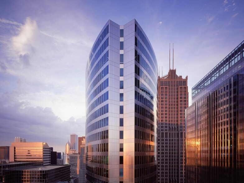 More Photos Of 71 S Wacker Dr, Chicago Office For Lease