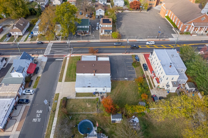 More Photos Of 40 W Kings Hwy, Mount Ephraim Office For Sale