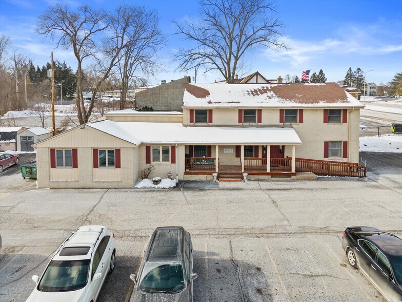 More Photos Of 11801 W Janesville Rd, Hales Corners Office For Sale