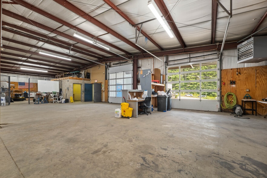More Photos Of 177 NH Route 104, Meredith Freestanding For Lease
