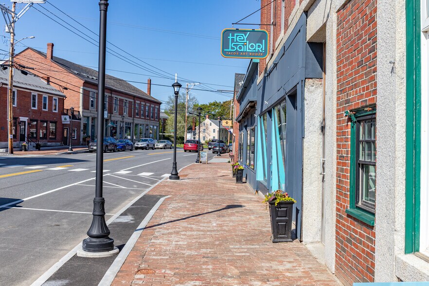 More Photos Of 25-27 E Main St, Searsport Apartments For Sale