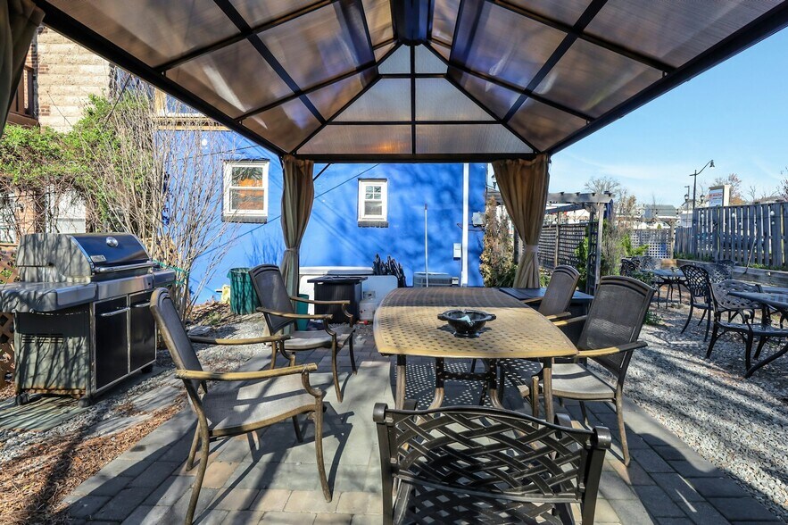 More Photos Of 504 Washington Ave, Belleville Storefront For Sale