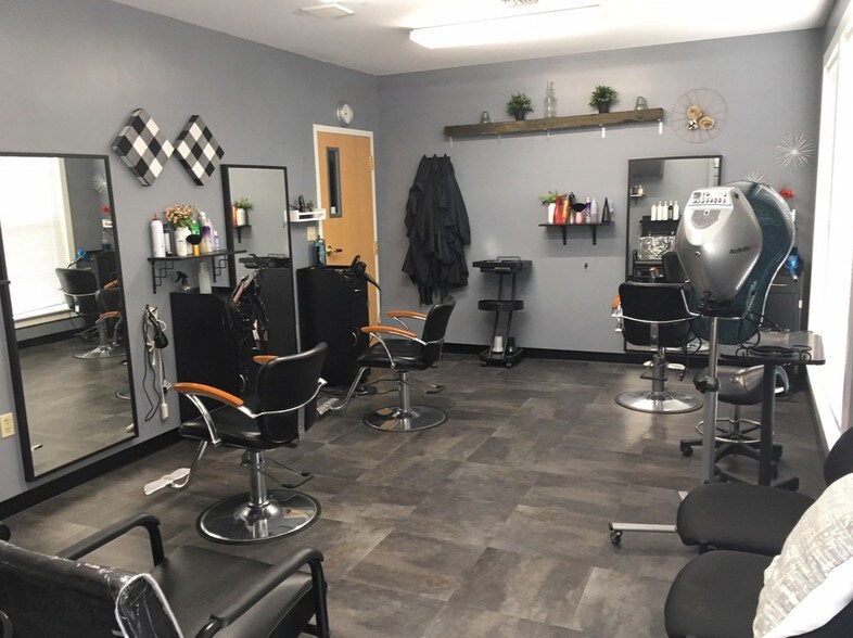 More Photos Of 105 Warwick St, Lititz Freestanding For Sale