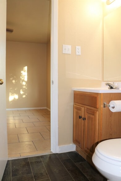 More Photos Of 216 Lucas St, San Antonio Apartments For Sale