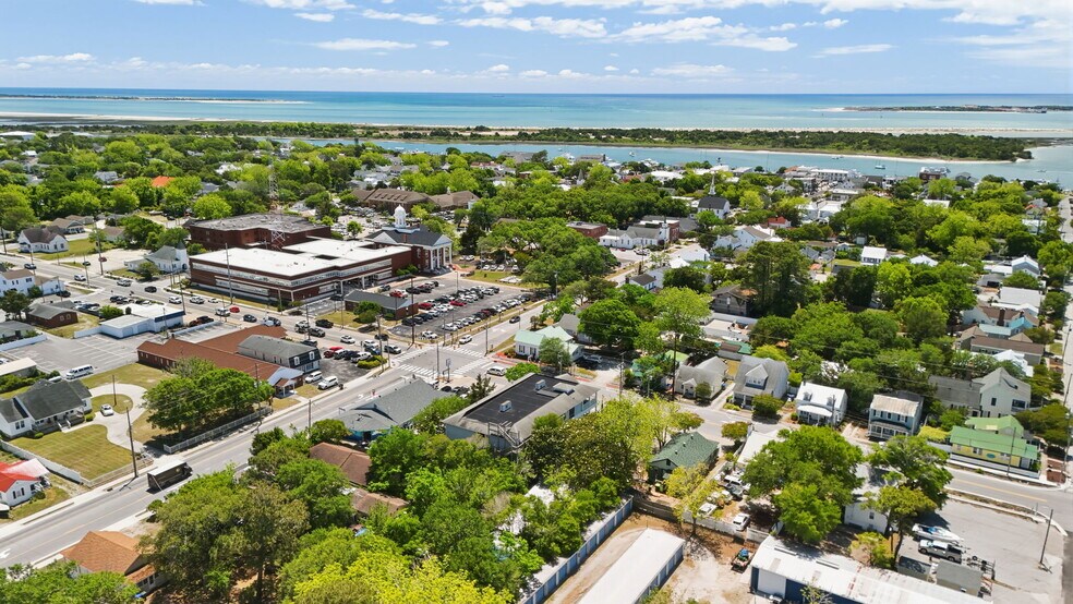 More Photos Of 313 Cedar St, Beaufort Apartments For Sale