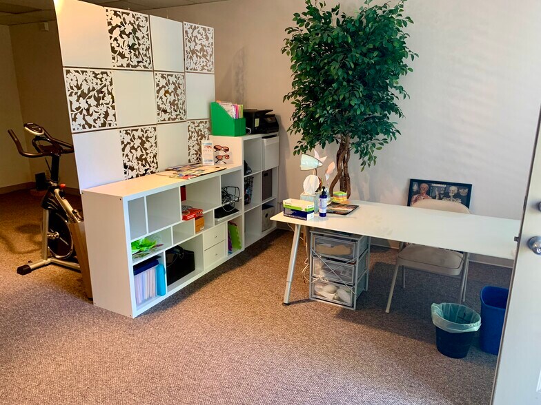 More Photos Of 477 NE Greenwood Ave, Bend Loft Creative Space For Sale