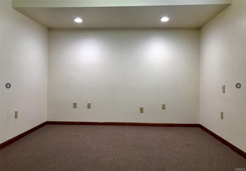 More Photos Of 1002 11th St, Lakeport Office Residential For Lease