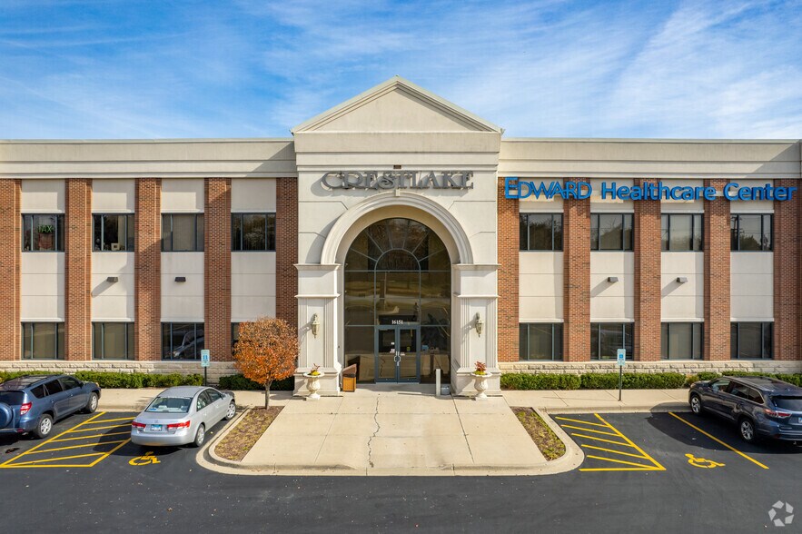 More Photos Of 16151 Weber Rd, Joliet Medical For Lease