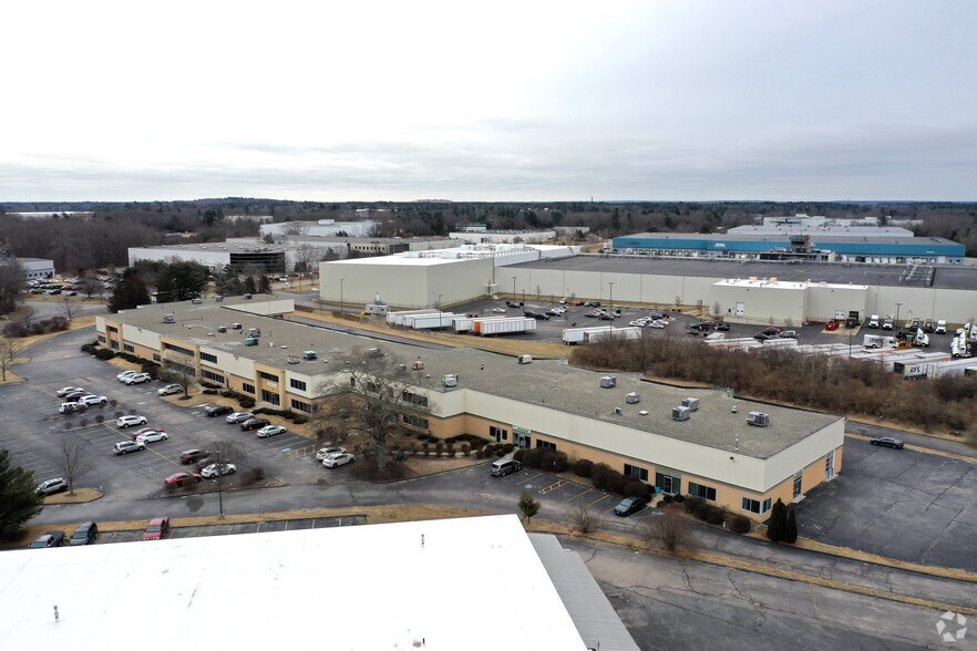 More Photos Of 125 John Hancock Rd, Taunton Warehouse For Lease