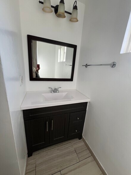 More Photos Of 1548 N Alexandria Ave, Los Angeles Apartments For Sale