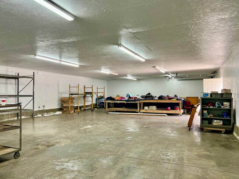 More Photos Of 103 N High St, Franklin Office Residential For Sale