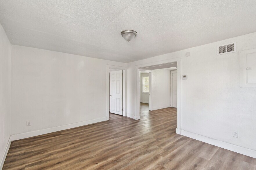 More Photos Of 1330-1334 Barnett St, Jacksonville Apartments For Sale