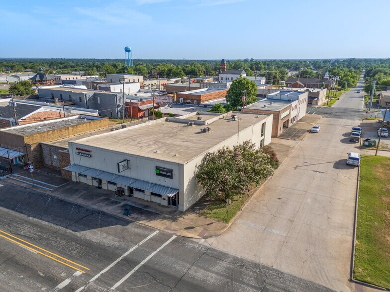 More Photos Of 233 Ackerman St, Rockdale Storefront Retail Office For Sale