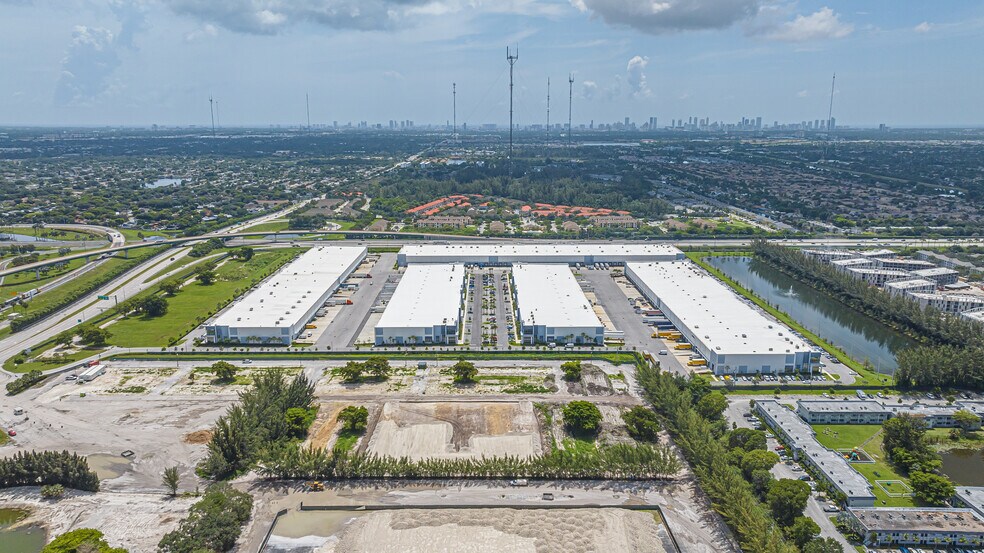 More Photos Of 1620 NW 215th St, Miami Gardens Unknown For Lease