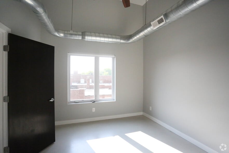 More Photos Of 4321 Manchester Ave, Saint Louis Apartments For Sale