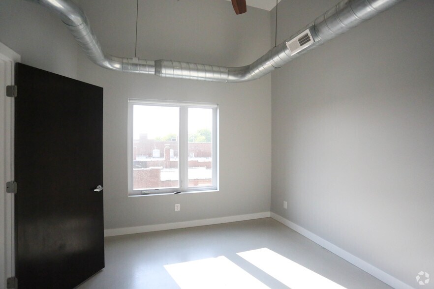 More Photos Of 4321 Manchester Ave, Saint Louis Apartments For Sale