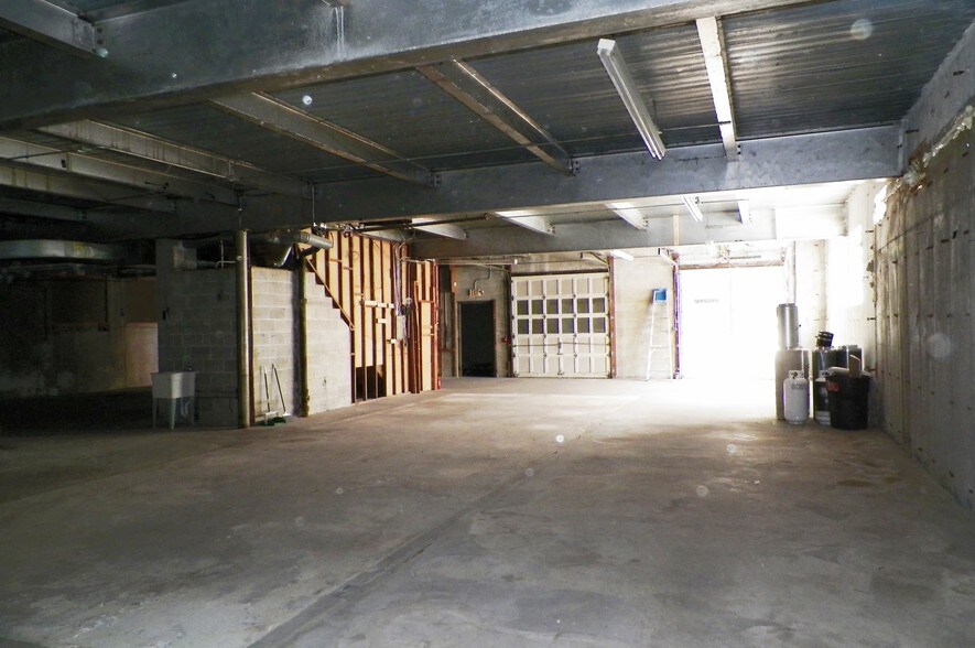 More Photos Of 555 Atwood Ave, Cranston Unknown For Sale
