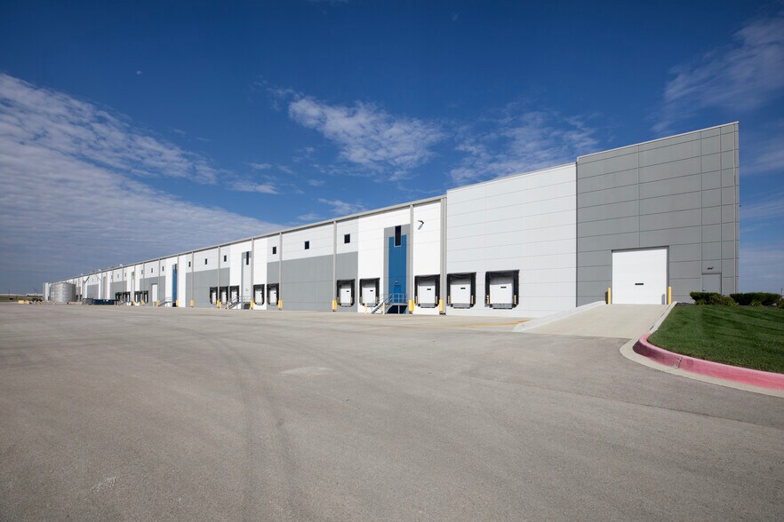 More Photos Of 16105 John Glenn Pky, New Century Industrial For Lease