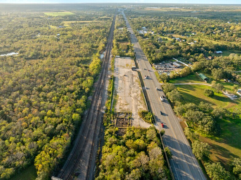 More Photos Of 18501 Highway 6, Alvin Land For Lease