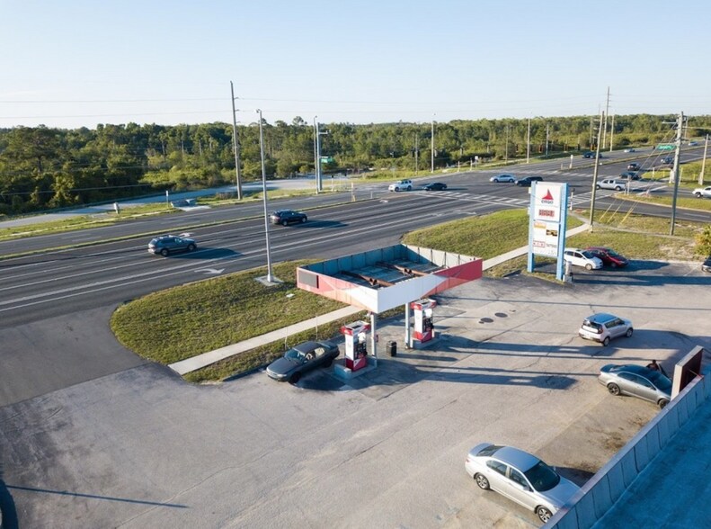 More Photos Of 5552-5598 Commercial Way, Spring Hill Service Station For Sale