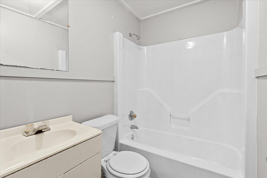 More Photos Of 1802 S Greenwood Ave, Chattanooga Apartments For Sale