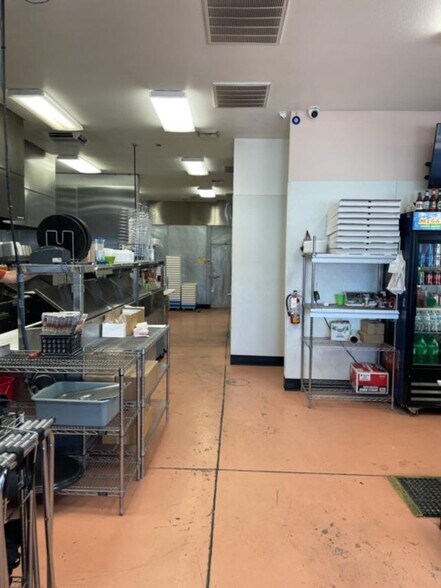 More Photos Of 832 Gemstone Ave, Bullhead City Restaurant For Sale