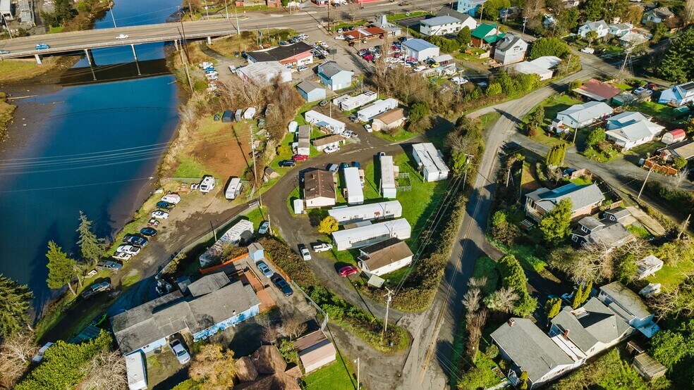 More Photos Of 93531 Coal Bank Ln, Coos Bay Manufactured Housing Mobile Home Park For Sale