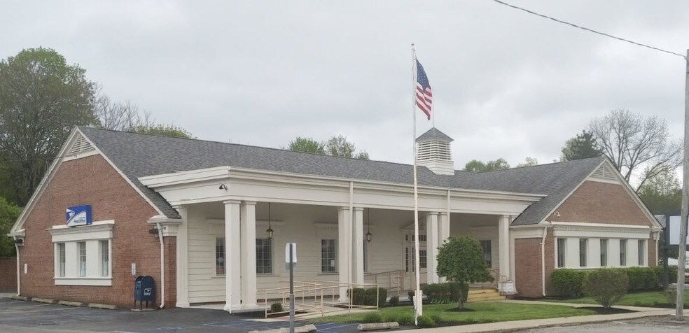 Primary Photo Of 101-103 S Talbot St, Addison Bank For Lease