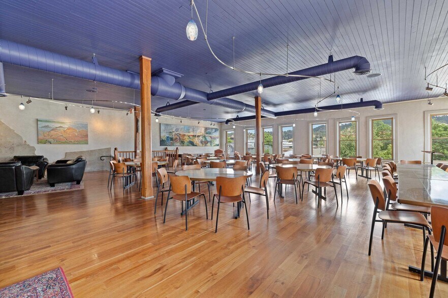 More Photos Of 701 N 5th St, Spearfish Restaurant For Sale