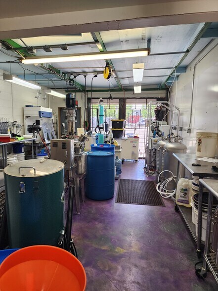 More Photos Of 3109 Los Arboles Ave NE, Albuquerque Warehouse For Sale