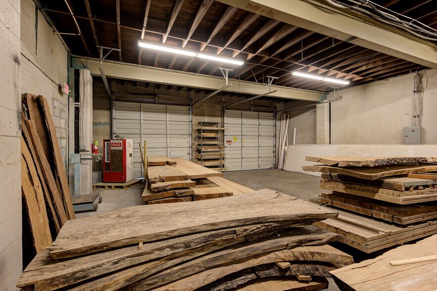 More Photos Of 1615 N Portland Ave, Oklahoma City Warehouse For Sale