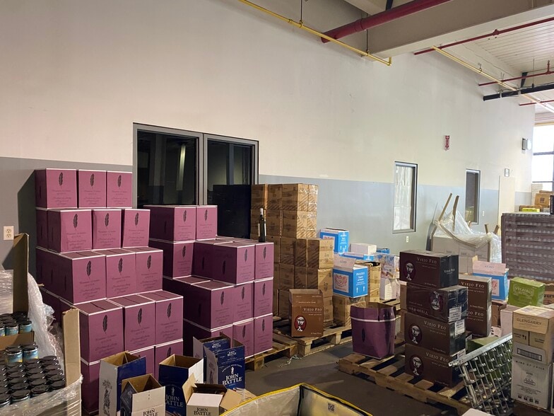 More Photos Of 31 South St, Mount Vernon Light Manufacturing For Lease