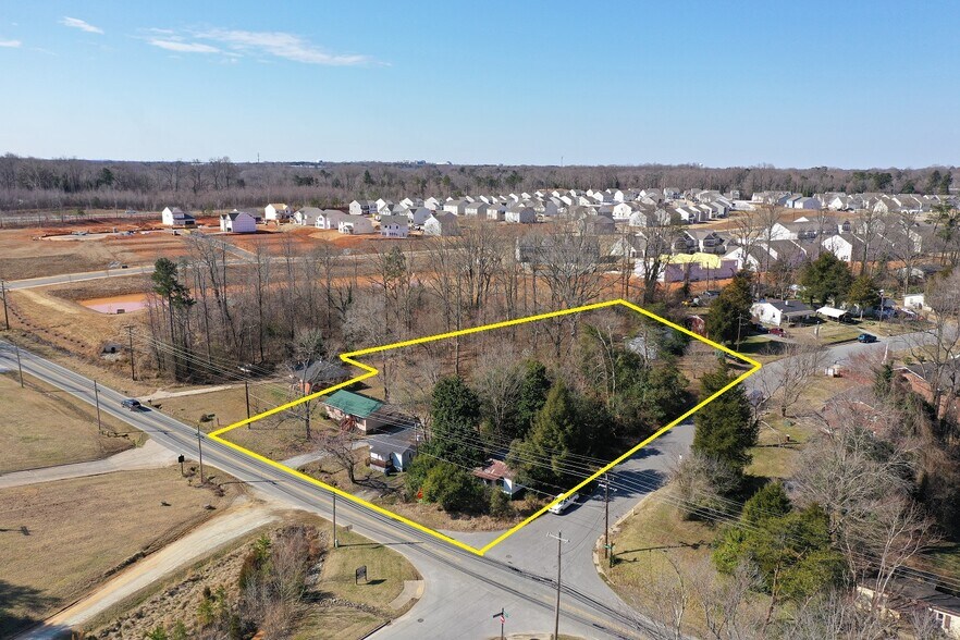 More Photos Of 304 N Scientific St, Jamestown Land For Sale