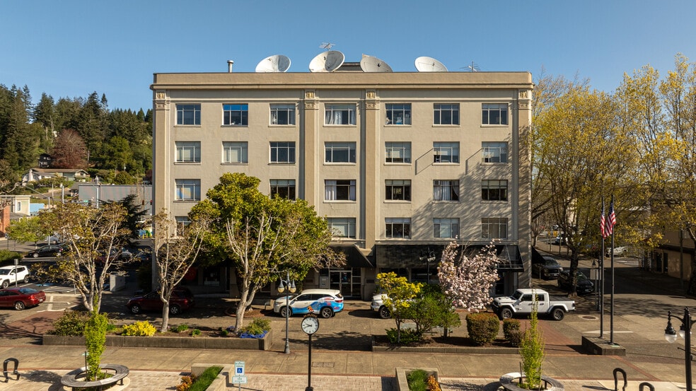More Photos Of 340 Central Ave, Coos Bay Medical For Lease