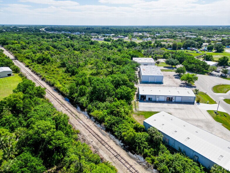 More Photos Of 5524 Independence Ct, Punta Gorda Warehouse For Sale