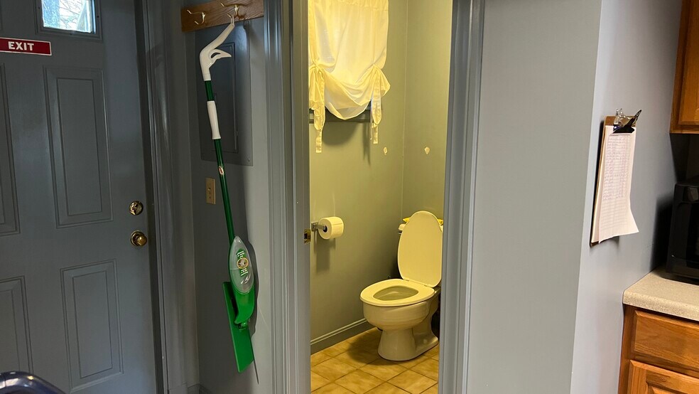 More Photos Of 150 W Grove St, Middleborough Medical For Sale