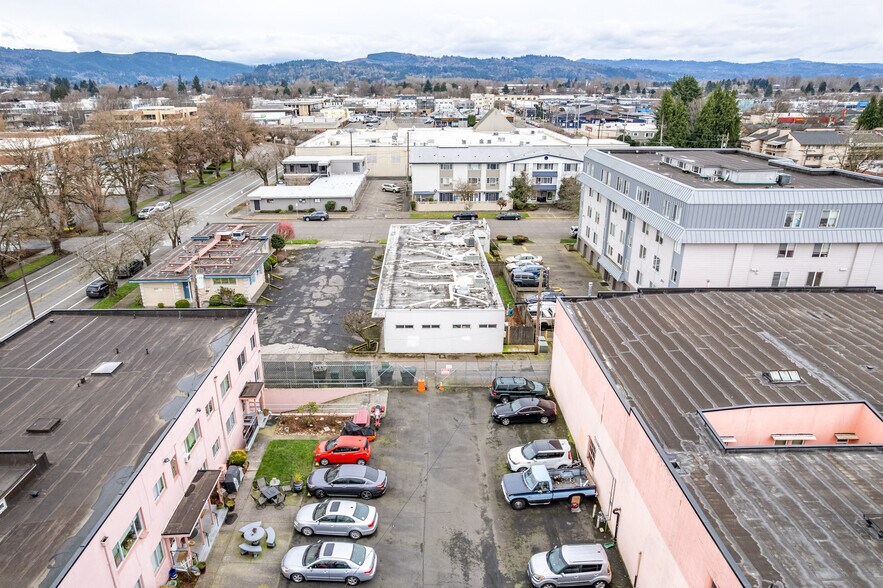 More Photos Of 1221-1227 17th Ave, Longview Loft Creative Space For Sale