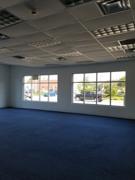 More Photos Of 6999 US Highway 19 N, Pinellas Park Freestanding For Lease