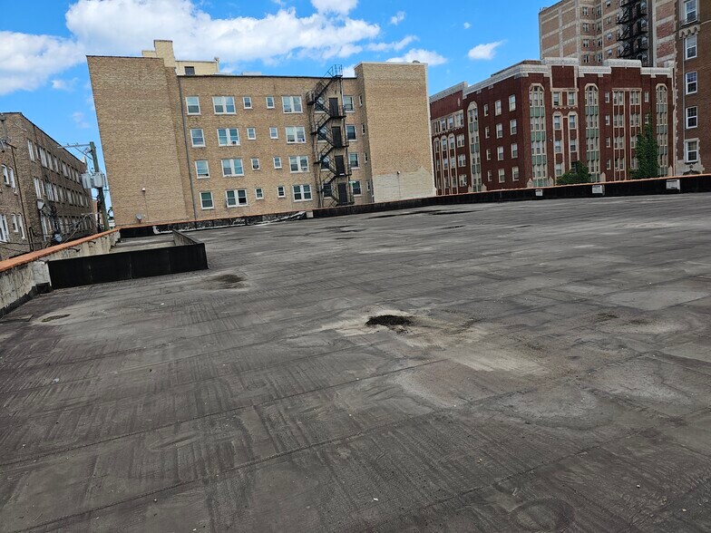 More Photos Of 1948 E 71st Pl, Chicago Manufacturing For Sale