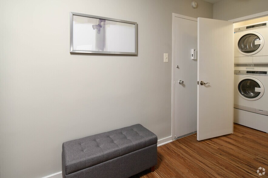 More Photos Of 25 Washington Ln, Wyncote Apartments For Lease