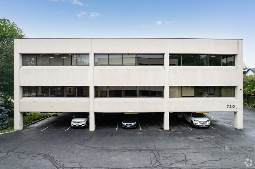 More Photos Of 720 E Palisades Ave, Englewood Cliffs Office For Lease
