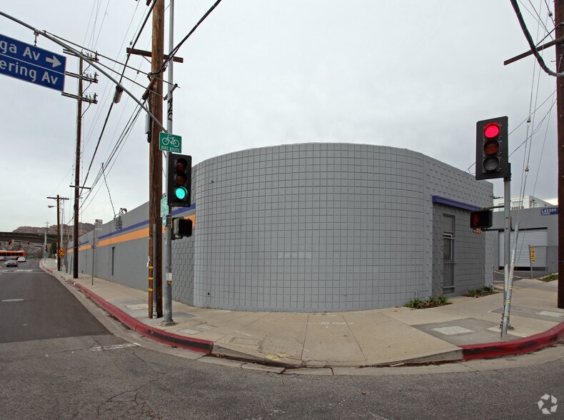 More Photos Of 9907-9909 Canoga Ave, Chatsworth Warehouse For Lease