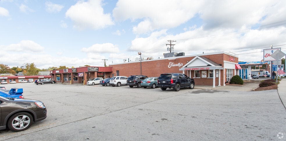 More Photos Of 129-131 E Main St, Webster Unknown For Lease